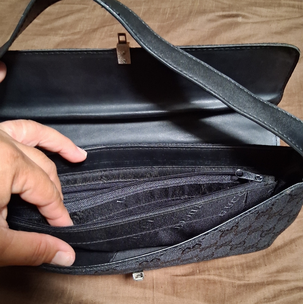 GUCCI VINTAGE BLACK JACKIE GG JACQUARD SHOULDER BAG SILVER  LOCKING HARDWARE - Picture 9 of 9